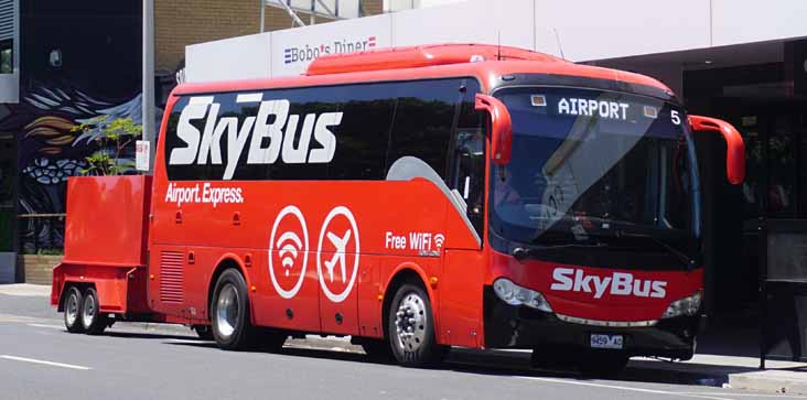 Skybus King Long 6900AU 5